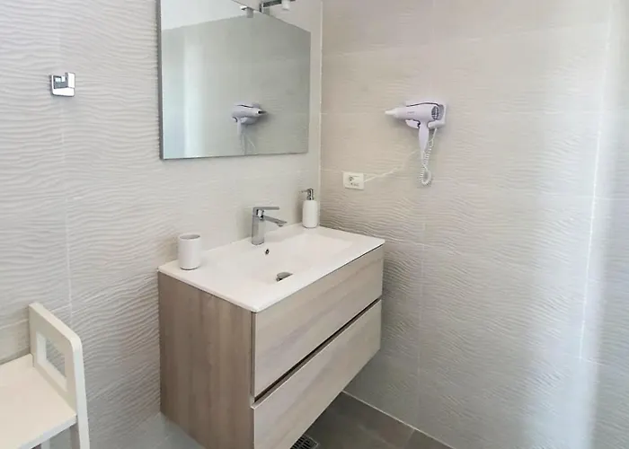 By Azimuth * Năvodari